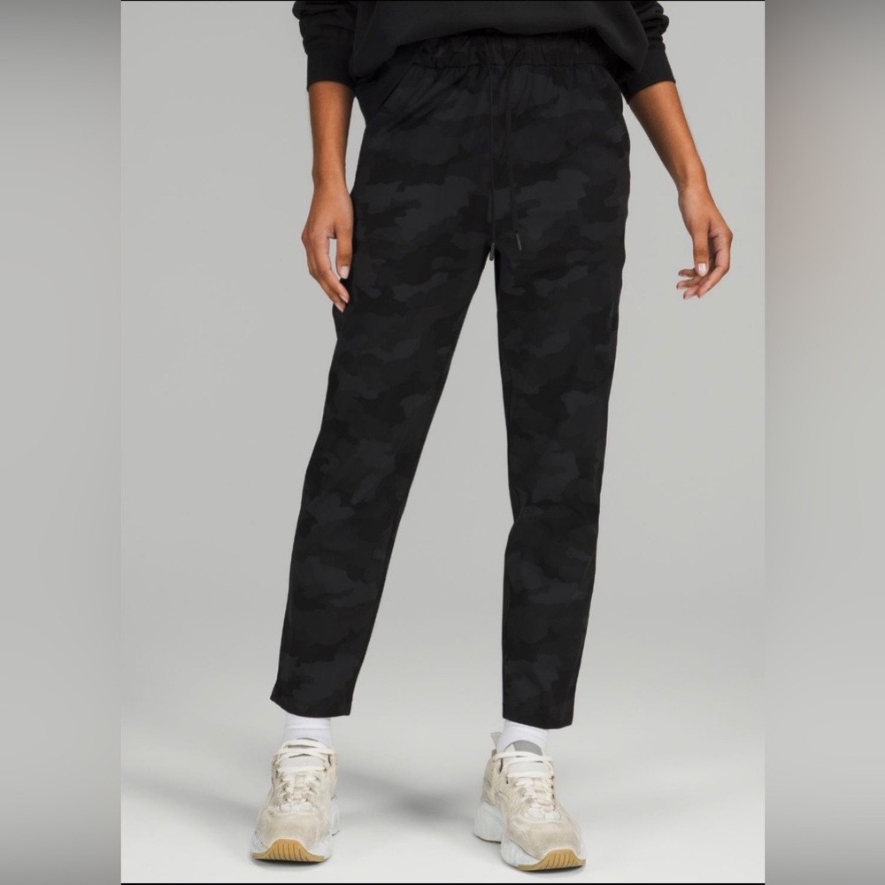 Stretch high rise 7/8 pants lululemon. New!